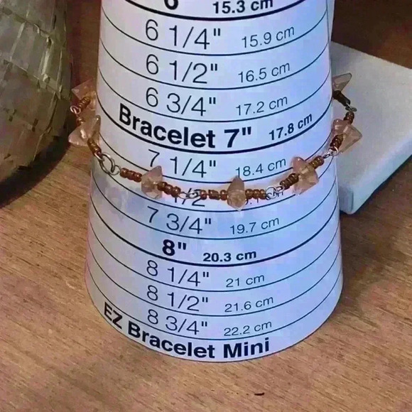 Vintage Acrylic Sea Bead and Chip Dainty Bracelet - Picture 3 of 3